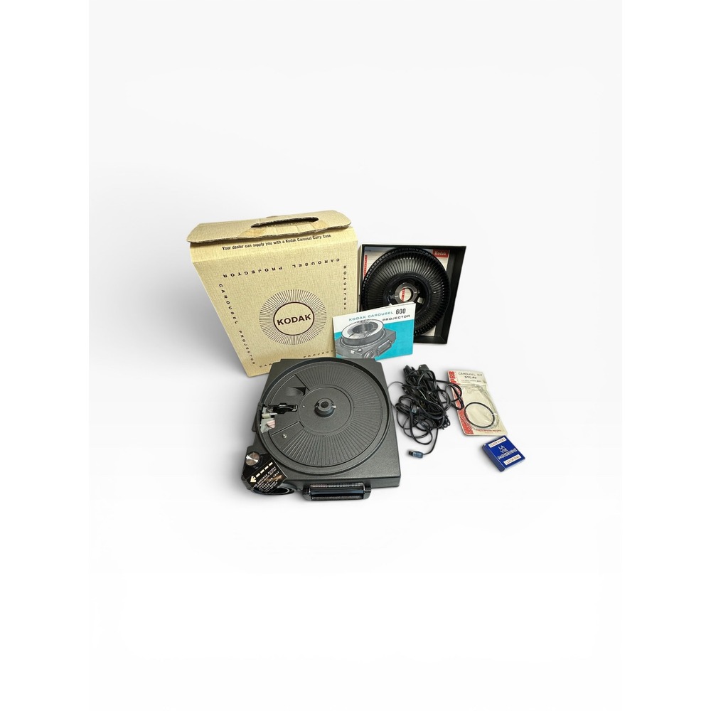 Kodak Carousel 600 Slide Projector Vintage Set Box/Tray/Manual/Remote Black